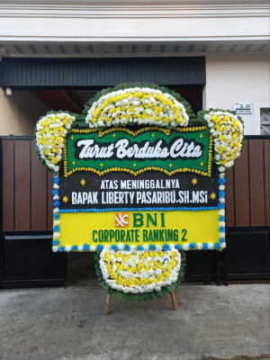 Papan Bunga Duka di Proklamasi