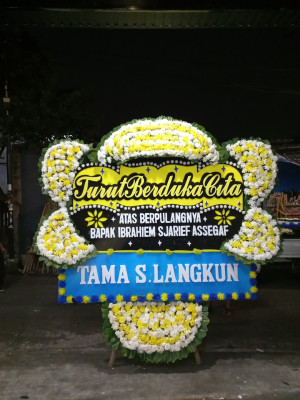 Papan Bunga Duka di Proklamasi