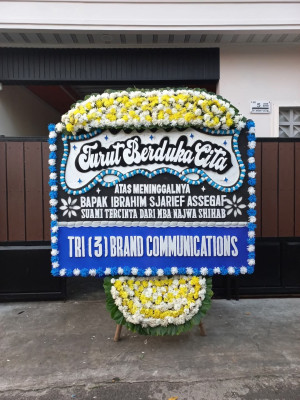 Papan Bunga Duka di Proklamasi
